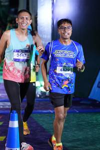 BIB: 3443, 4479
                            <button type="button" onclick="openModal(26233091)" class="btn btn-primary btn-sm float-right btn-popup" data-toggle="modal" data-target=".modal-high-quality">
                        <i class="fas fa-shopping-cart"></i> Add to Cart
                    </button>
                                            <button type="button" onclick="isThisMe(26233091, true)" class="btn btn-success btn-sm float-right btn-popup btn-isme hidden" data-toggle="tooltip" data-placement="bottom" title="นี่คือรูปของคุณใช่ไหม คลิกที่นี่เพื่อเอาเข้าอัลบั้ม">
                        <i class="fas fa-plus"></i> Add to album
                    </button>
                    <button type="button" onclick="isThisMe(26233091, false)" class="btn btn-warning btn-sm float-right btn-popup btn-isnotme hidden">
                        <i class="fas fa-ban"></i> Remove from album
                    </button>